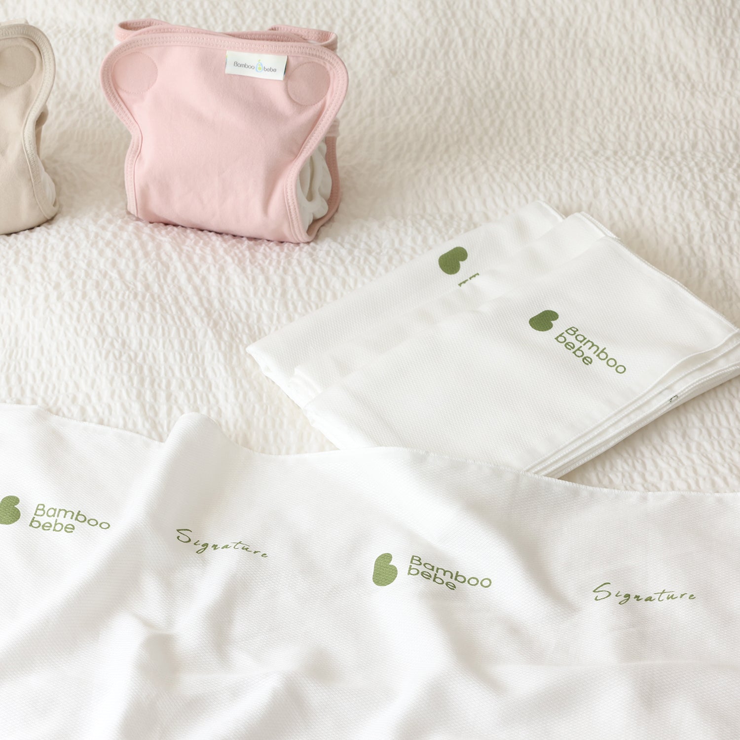 BambooBebe Signature Bath Towel/Swaddle/Cloth Diaper - Pure 5 pack - Zezebaebae